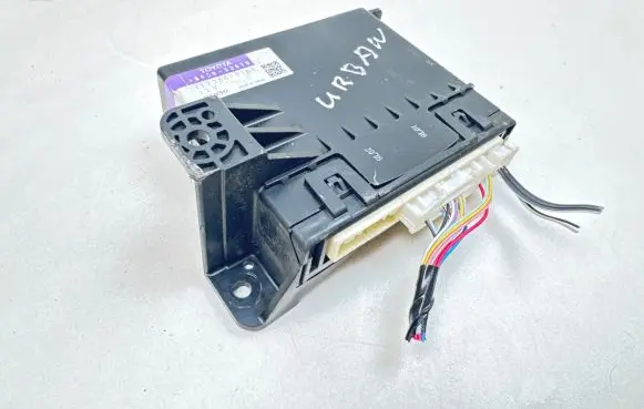 Toyota Urban Cruiser (XP110) Other control units/modules 1777000163 8865052610