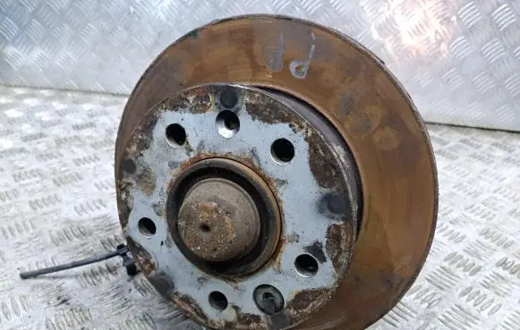 Mercedes-Benz Sprinter W901 W902 W903 W904 Front wheel hub spindle knuckle