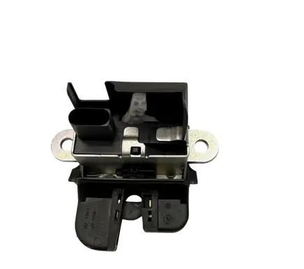Volkswagen Golf VII Tailgate lock latch 5G6827505B