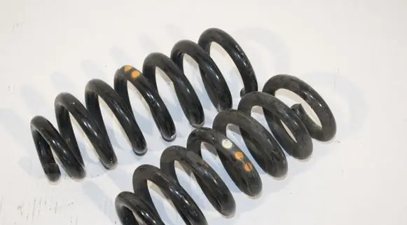 Mercedes-Benz C AMG W205 Rear coil spring