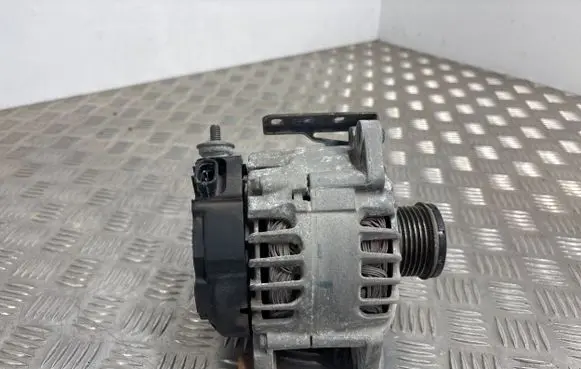 Renault Koleos I Generator/alternator 23100JA02C 330529093155 TG12C116