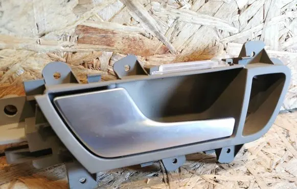 Audi A4 S4 B8 8K Front door interior handle 8K0837019