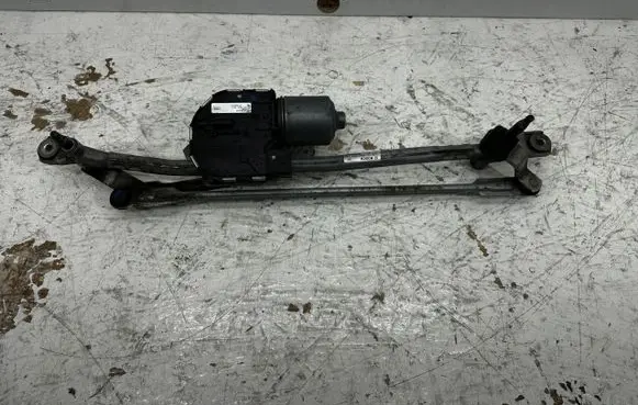 Audi A6 C7 Front wiper linkage 