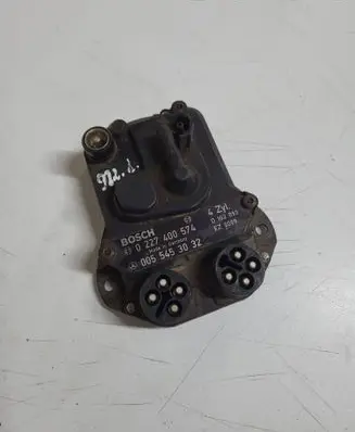 Mercedes-Benz E W124 Ignition amplifier control unit 0227400574 0055453032