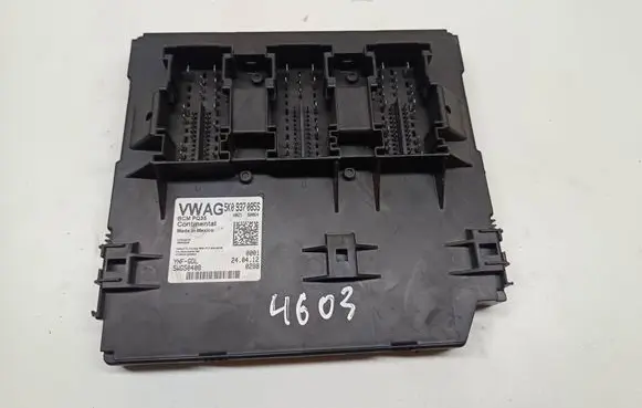 Volkswagen PASSAT B7 BSM Control unit 5K0937085S 5WG50408 BCMPQ35