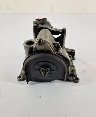 Mini Cooper Countryman R60 Oil pump 7811924
