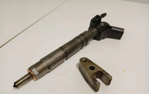 Mercedes-Benz ML W164 Fuel injector 0986435355 S6MVM37 231031