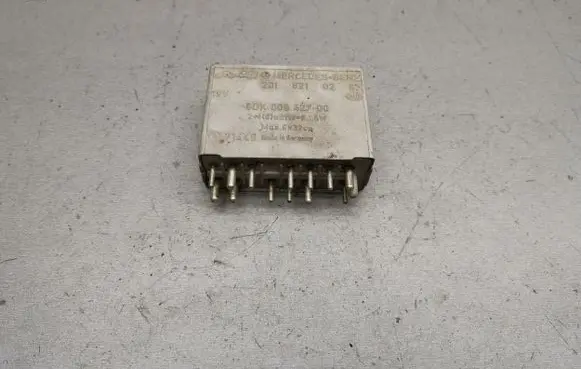 Mercedes-Benz C W202 Other relay 2018210247