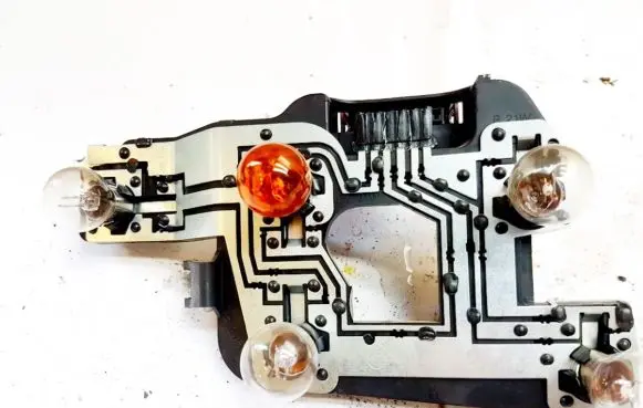 Citroen Xsara Tail light bulb cover holder