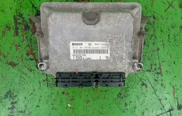 Fiat Punto (188) Engine control unit/module ECU 46825756