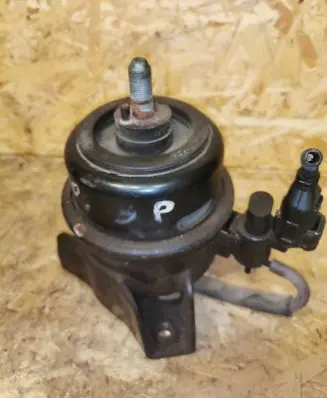 Hyundai Santa Fe Engine mount bracket 218122b500 219122b500