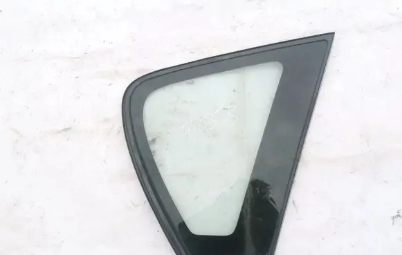Toyota Corolla Verso E121 Rear side window