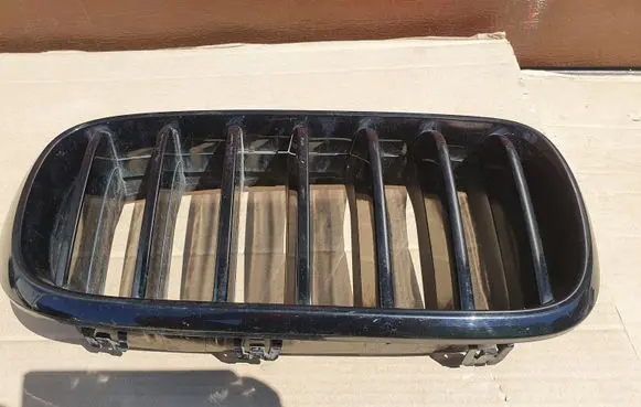BMW X5 F15 Front bumper upper radiator grill 51137294485 51117303107