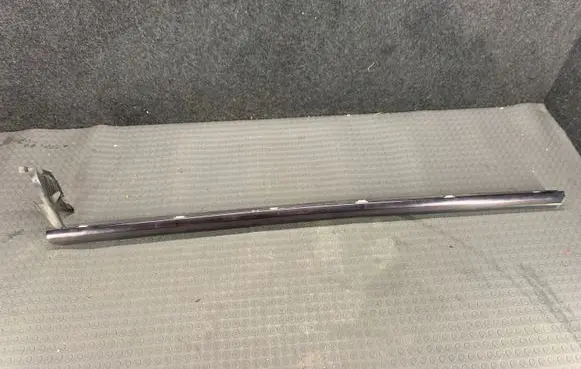 Mercedes-Benz SL R129 Front door glass trim molding 