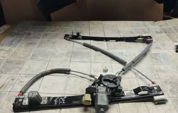 Ford B-MAX Front door window regulator with motor AV11R23201BD 0130822649 6CP114A389L4A