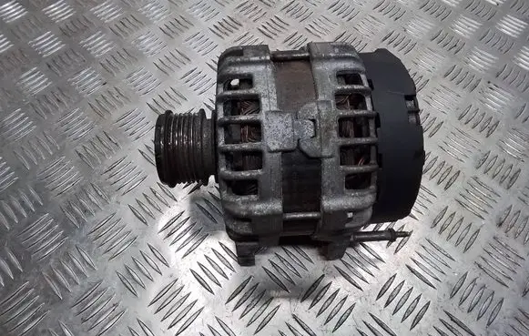 Volkswagen PASSAT CC Generator/alternator