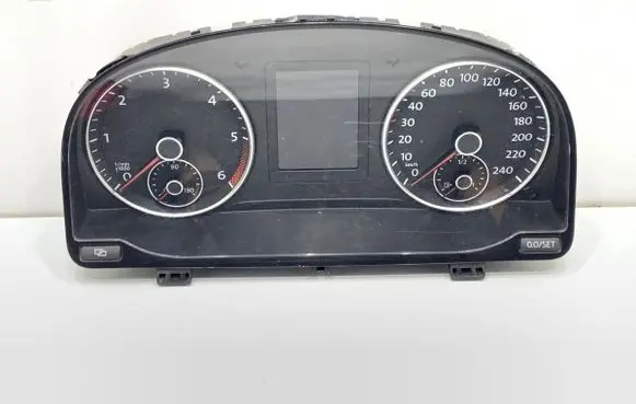 Speedometer (instrument cluster)