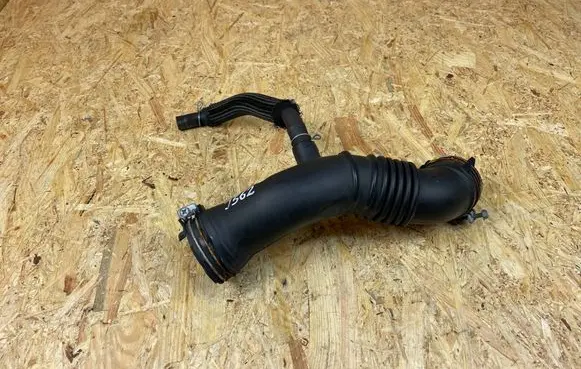 Air intake hose/pipe