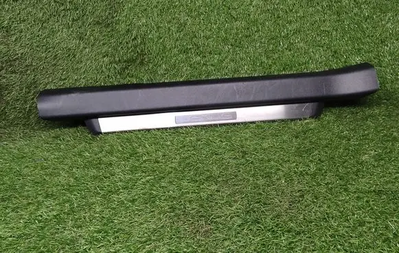 Lexus GS 250 350 300H 450H Front sill trim cover 6791030070 6791030080