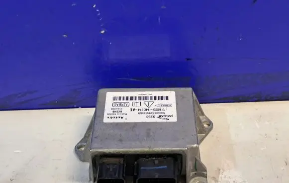 Jaguar XF X250 Airbag control unit/module 8X2314D374AE