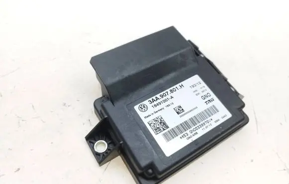 Volkswagen PASSAT CC Hand brake control module 3AA907801H 18491001A GN00339970V