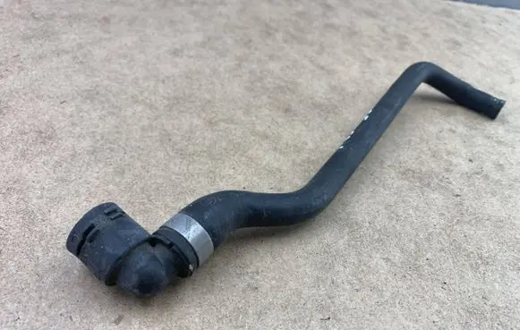 BMW X5 F15 Engine coolant pipe/hose 8515510 17128515510