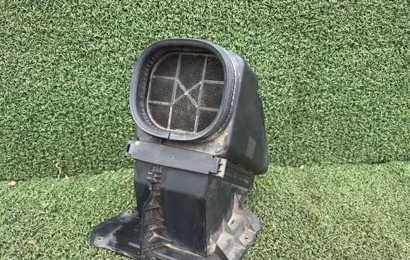 Iveco Daily 3rd gen Air filter box 504225124 504225182