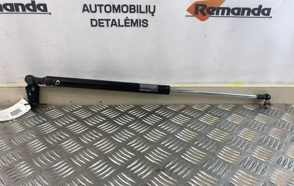 Subaru Forester SG Tailgate/trunk strut/damper