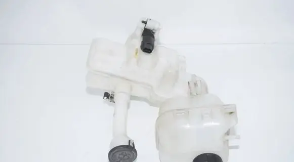 BMW i3 Windshield washer fluid reservoir/tank 7823626 7304020 17137823626