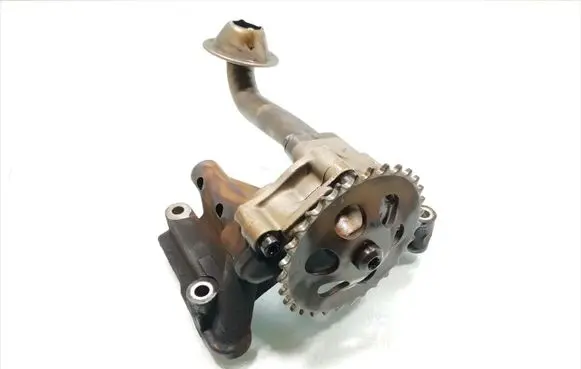 Volkswagen New Beetle Oil pump 06A115105