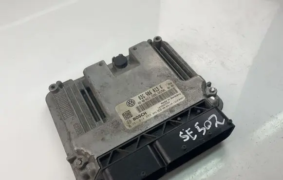 Seat Ibiza III (6L) Engine control unit/module 03G906013K