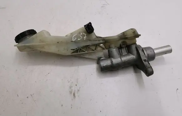 Mazda CX-5 Clutch master cylinder K1900