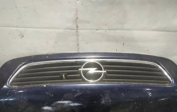 Opel Astra G Front grill 