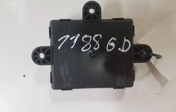 Volvo V40 Door control unit/module 31318953 AV6N14C236AB