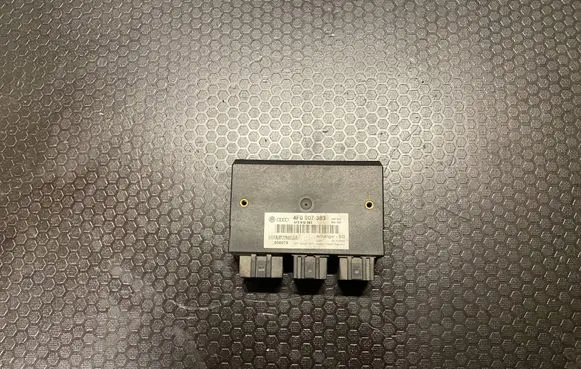 Audi A6 S6 C6 4F Tow bar trailer control unit/module 4F0907383 4F0910383 506078