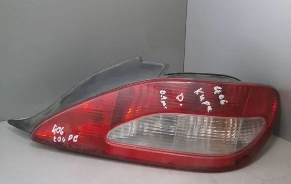 Peugeot 406 Rear/tail lights 22890222 2289D