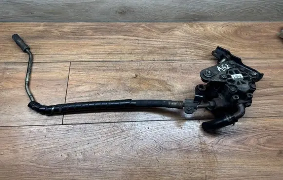 Seat Alhambra (Mk2) Power steering pump 7M0145157aa