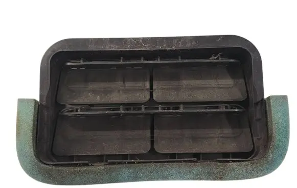 Subaru WRX VB II Quarter panel pressure vent 72651AG000 72653AG000