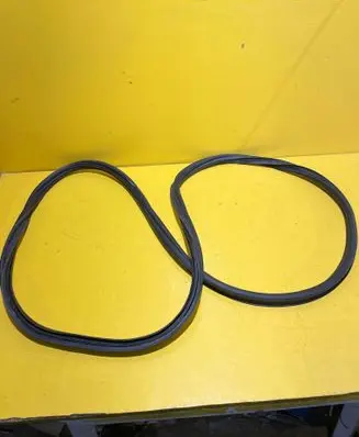Peugeot 308 SW Trunk rubber seal (body) 