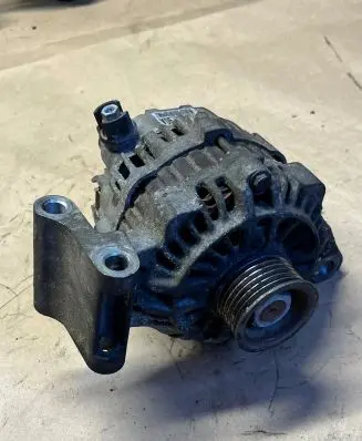 Ford Fiesta Generator/alternator A005ta7792 2s6t10300db