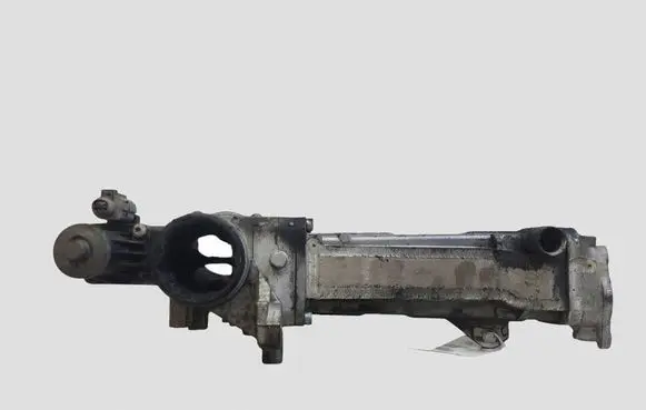 Volvo V40 EGR valve cooler 31325030 70304902 408131698215