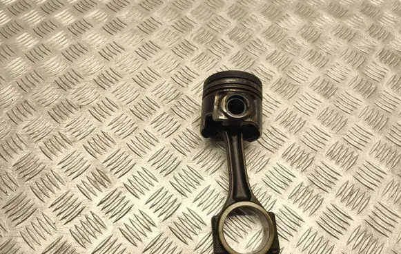 Audi A3 S3 8P Piston with connecting rod 81L115