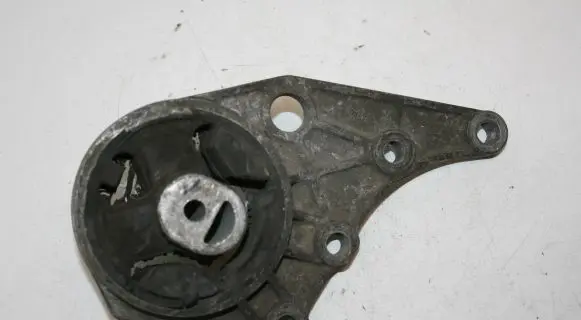Chrysler Voyager Gearbox mounting bracket 306748