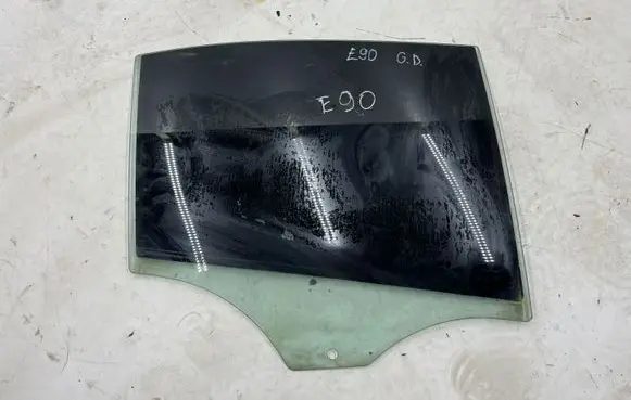 BMW 3 E90 E91 Front door window glass four-door 43R01582