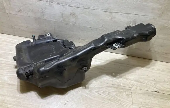 Mercedes-Benz C W204 Windshield washer fluid reservoir/tank A2048601960