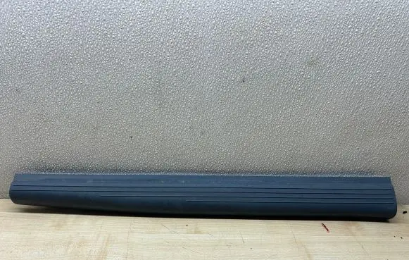 Mercedes-Benz E W211 Front sill trim cover A2116801835