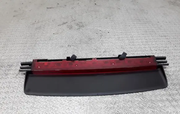 Audi A6 S6 C6 4F Third/center stoplight 4F5945097