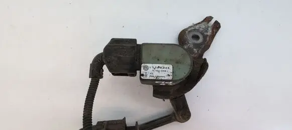 Audi Q7 4L Air suspension front height level sensor 7L0616214B