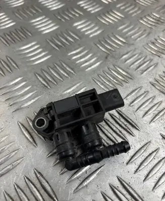 Audi A6 S6 C8 4K Exhaust gas pressure sensor 04L906051F