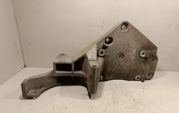 Nissan Navara D40 Generator/alternator bracket 11910EB300
